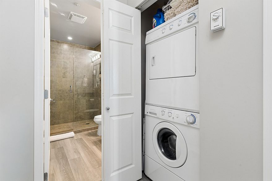 104 293 Smithe Street