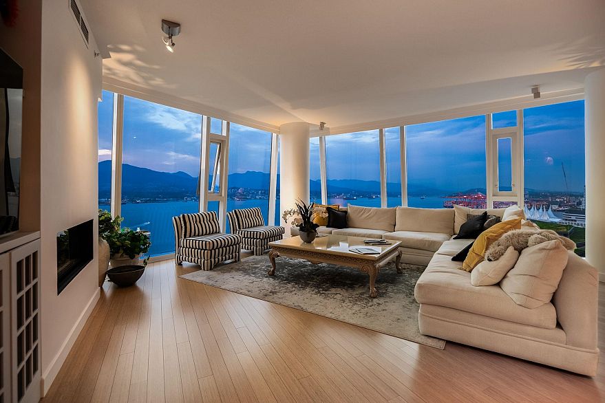 2502 1233 W Cordova Street