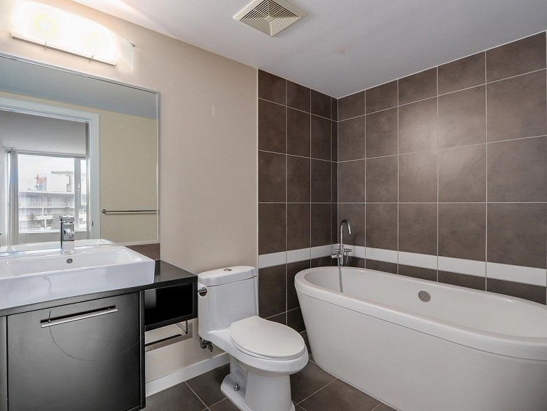 1006 188 Keefer Place