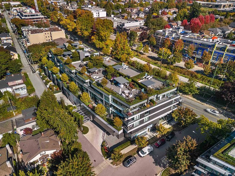 310 6333 W Boulevard