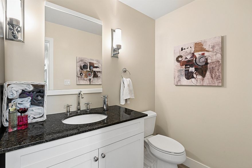 104 293 Smithe Street