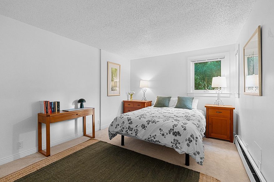 105 1875 W 8th Avenue