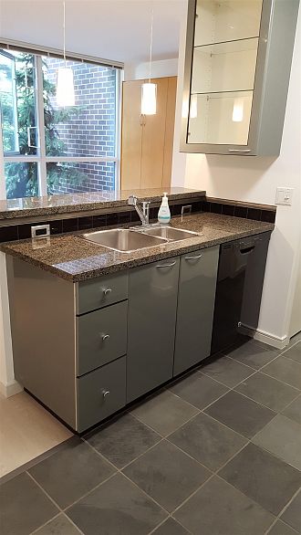 305 1068 Hornby Street