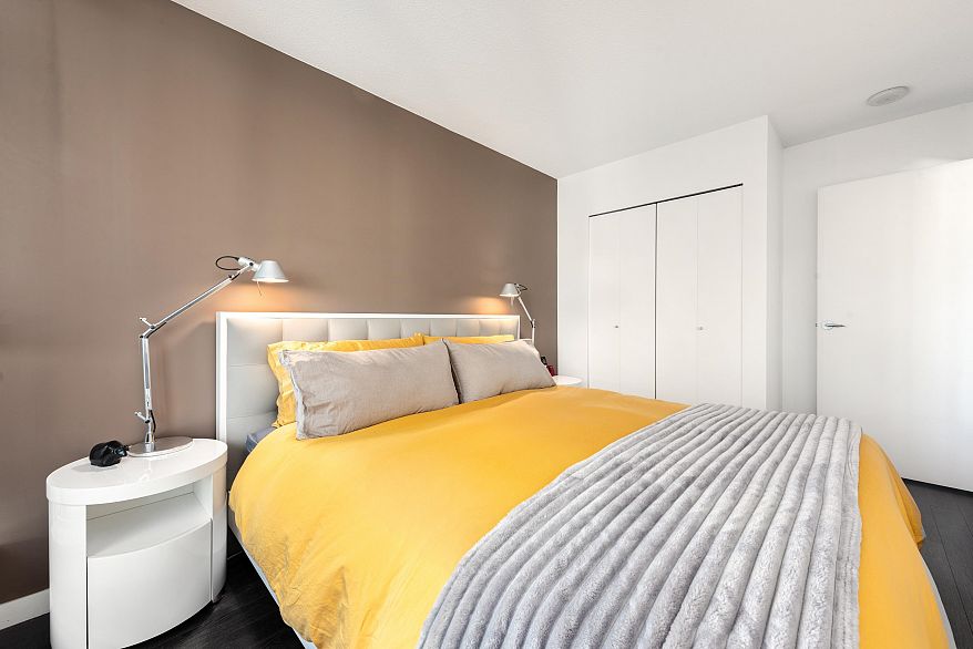 1711 788 Hamilton Street