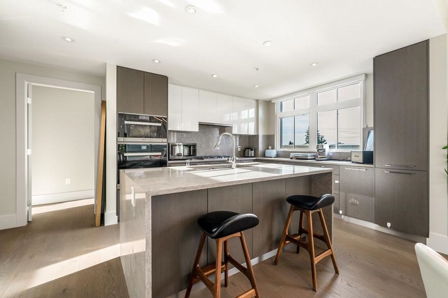 PH4 2089 W 43rd Avenue