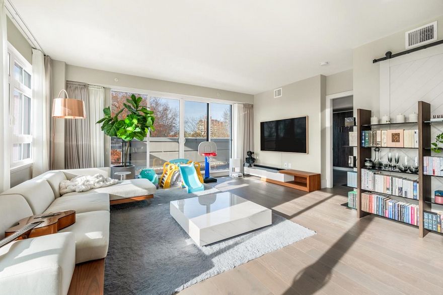 PH4 2089 W 43rd Avenue