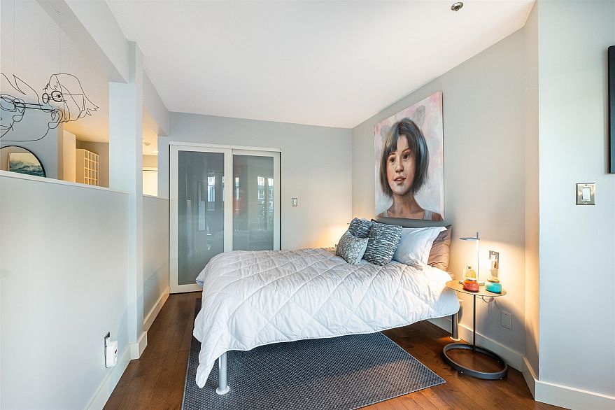 204 1551 Mariner Walk