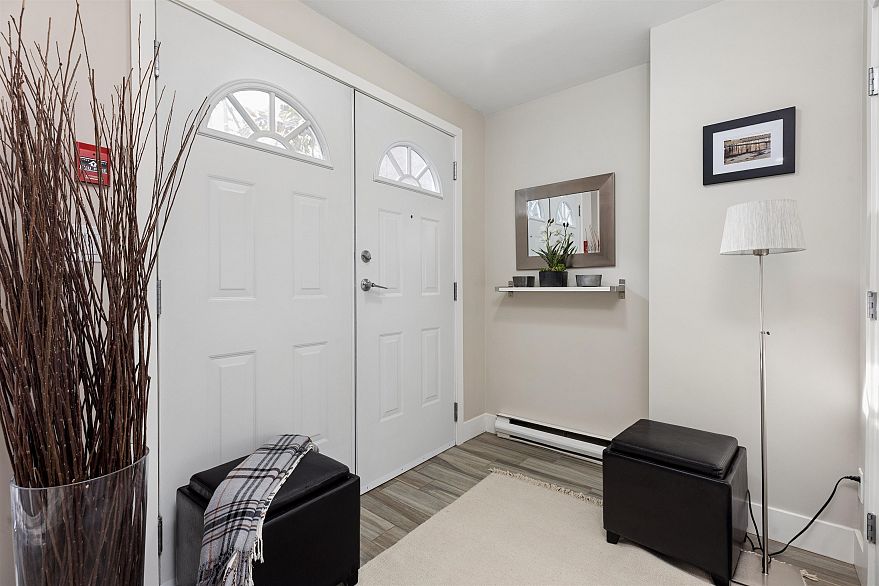 104 293 Smithe Street