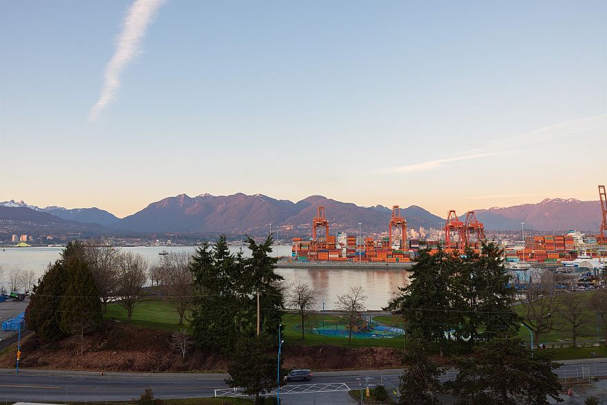 308 27 Alexander Street