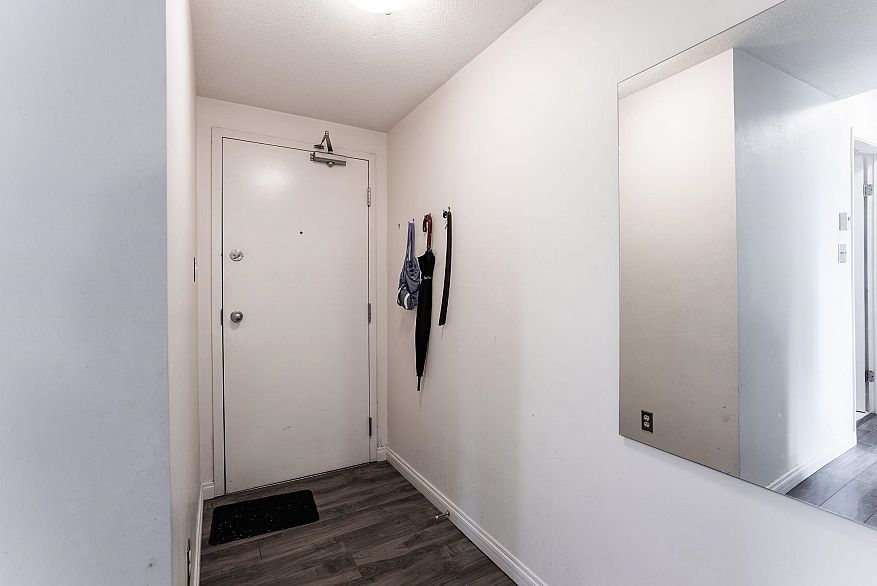 909 438 Seymour Street