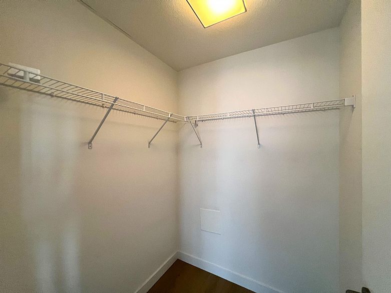 652 5515 Boundary Road