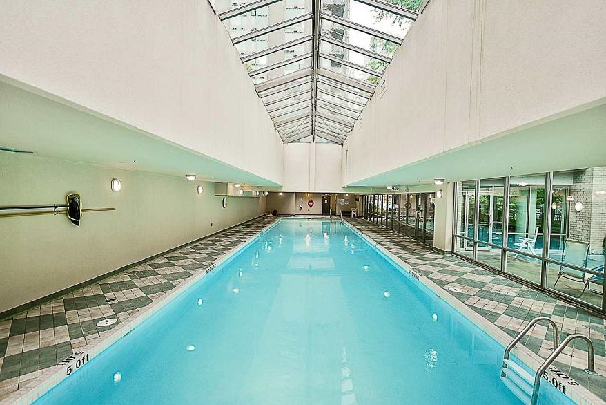 1203 928 Richards Street