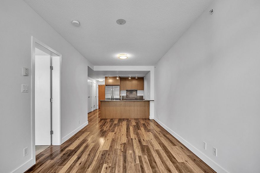 509 251 E 7th Avenue