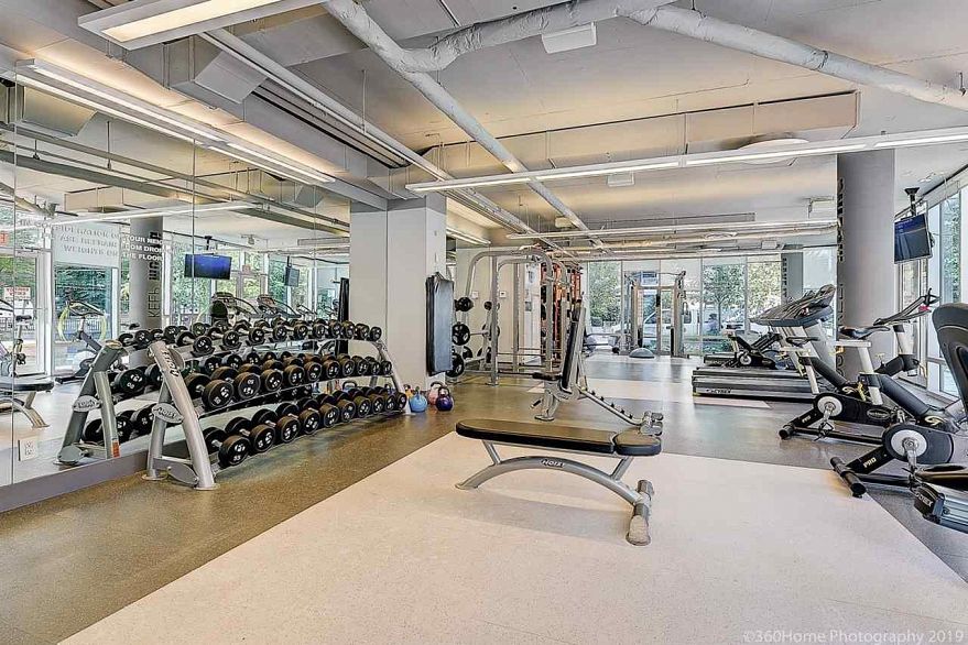 1802 111 E 1st Avenue