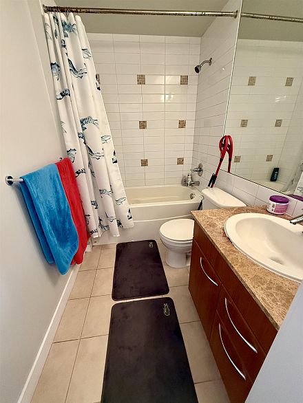 302 4028 Knight Street