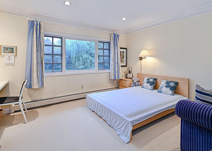 6786 Blenheim Street