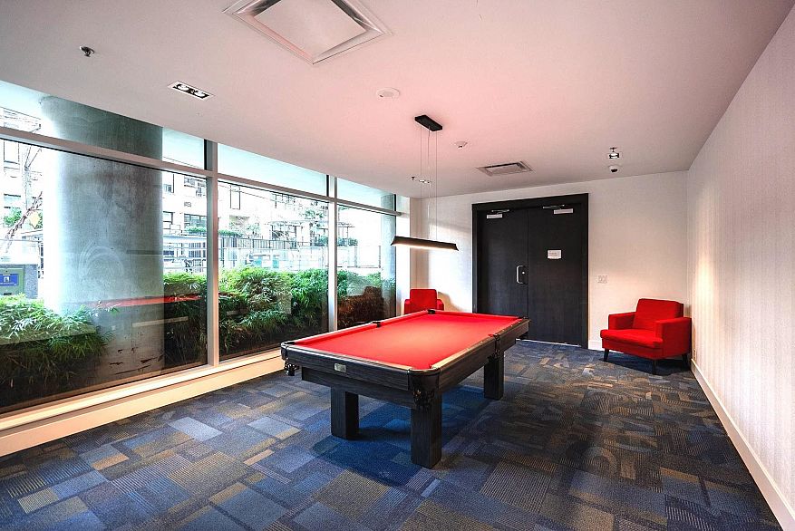 3804 1283 Howe Street