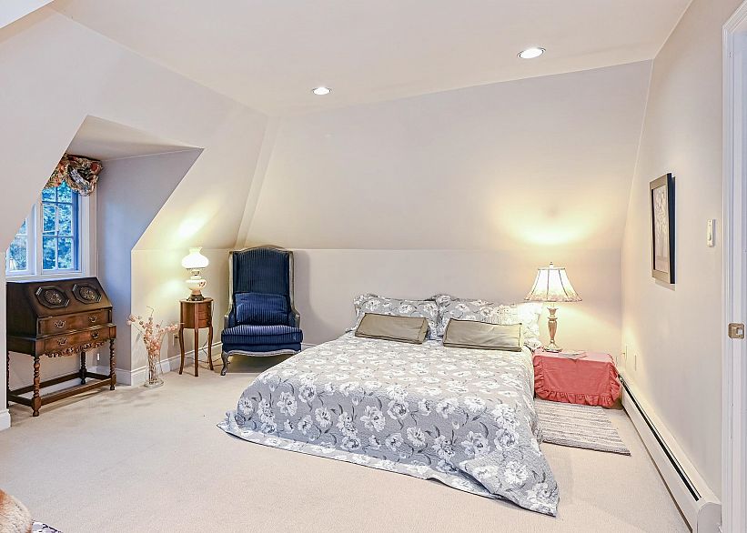 6786 Blenheim Street