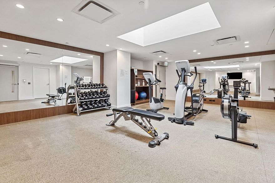 405 389 W 59th Avenue