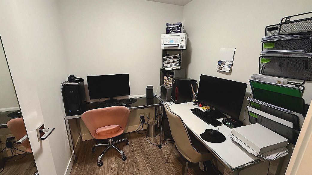 3804 1283 Howe Street