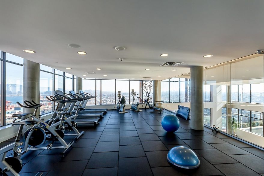 2306 128 W Cordova Street