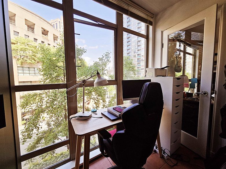 511 819 Hamilton Street