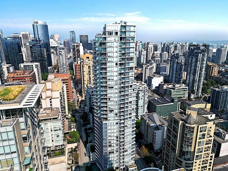 3804 1283 Howe Street