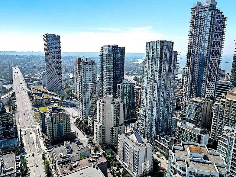 3804 1283 Howe Street