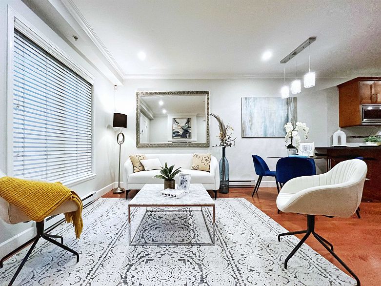 3 1135 Barclay Street