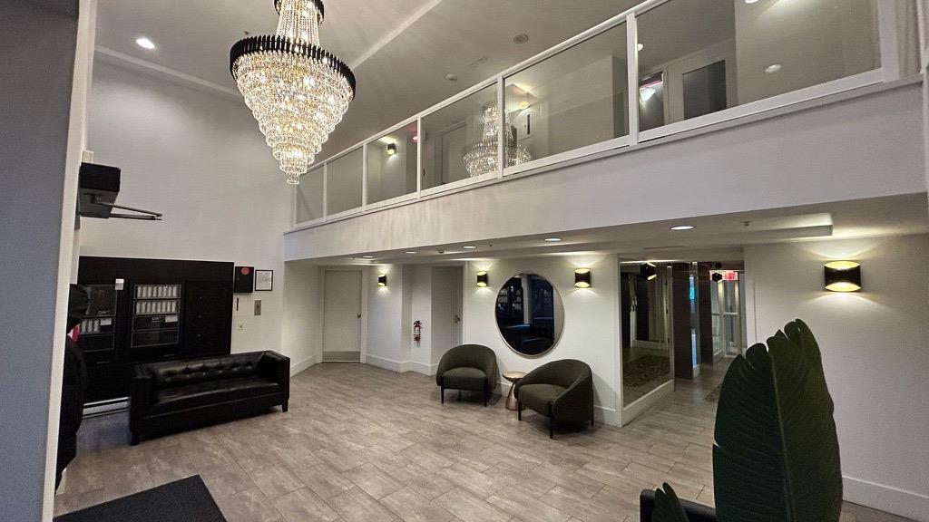 1803 867 Hamilton Street