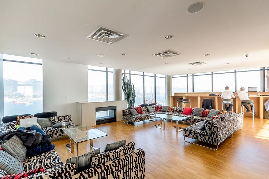 2306 128 W Cordova Street