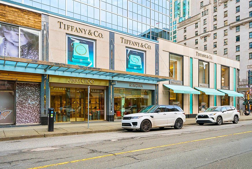 1006 1060 Alberni Street