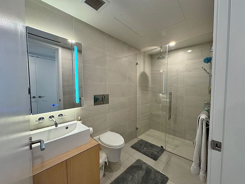 1103 1568 Alberni Street