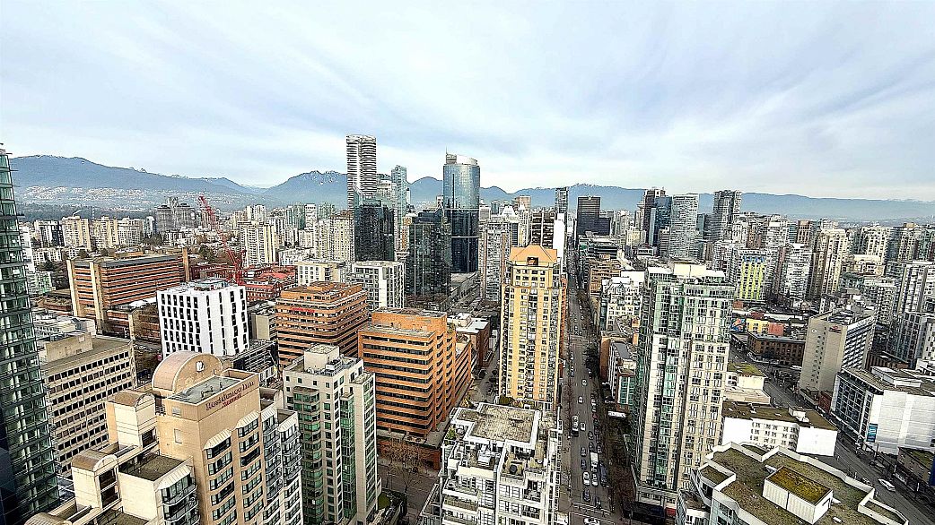 3804 1283 Howe Street