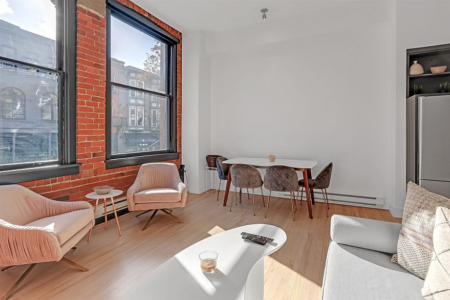 201 345 Water Street