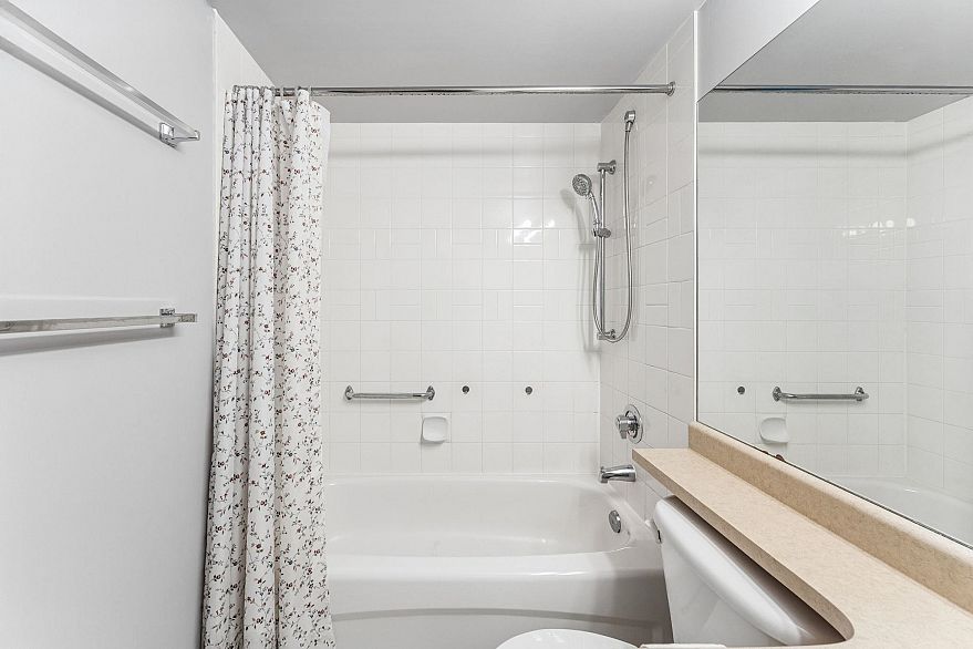 901 3520 Crowley Drive