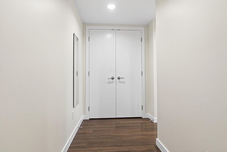 804 4888 Nanaimo Street