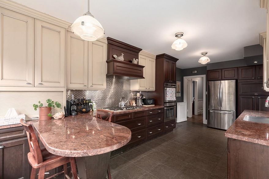 6137 Mccleery Street