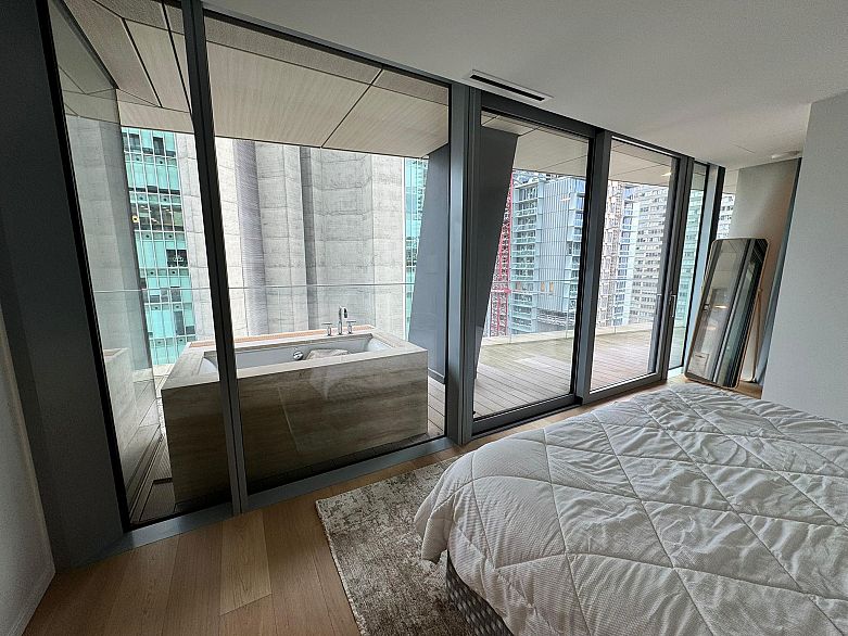 1103 1568 Alberni Street