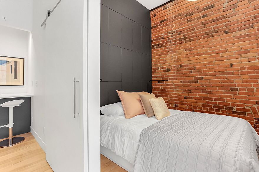 201 345 Water Street