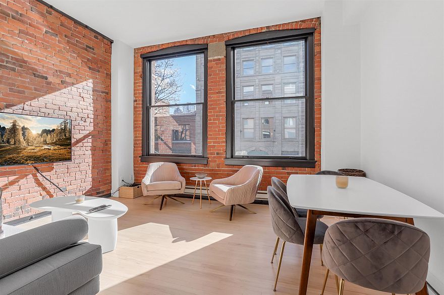 201 345 Water Street