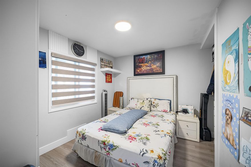 6978 Mckinnon Street