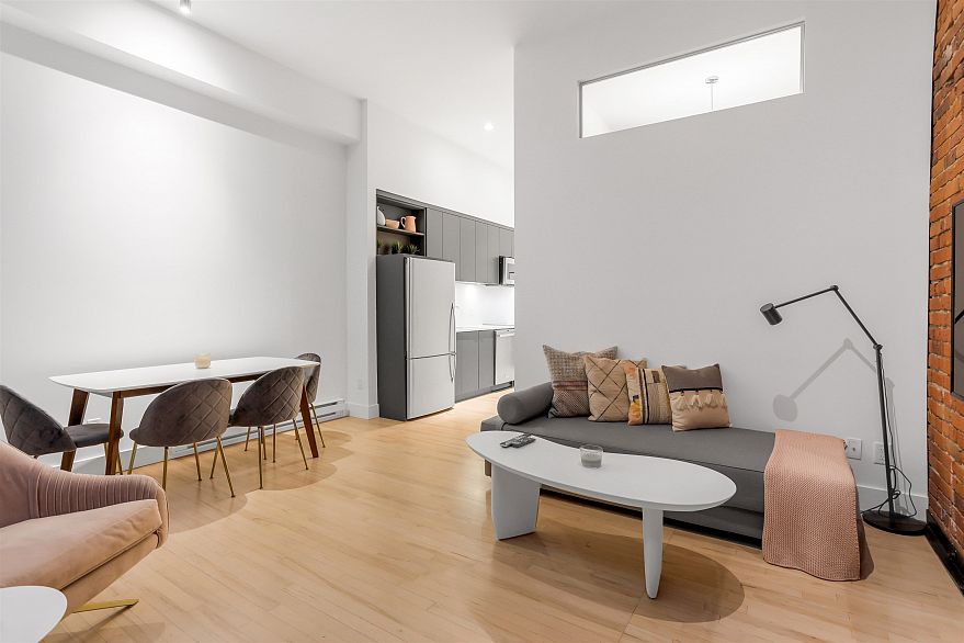 201 345 Water Street