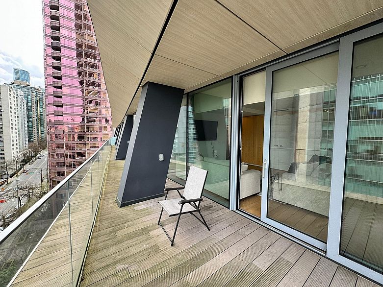 1103 1568 Alberni Street