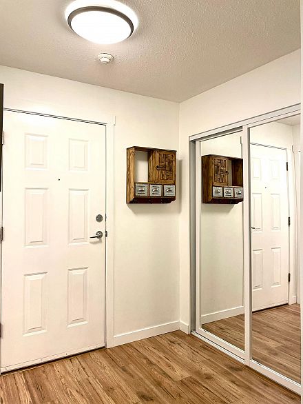 102 3008 Willow Street