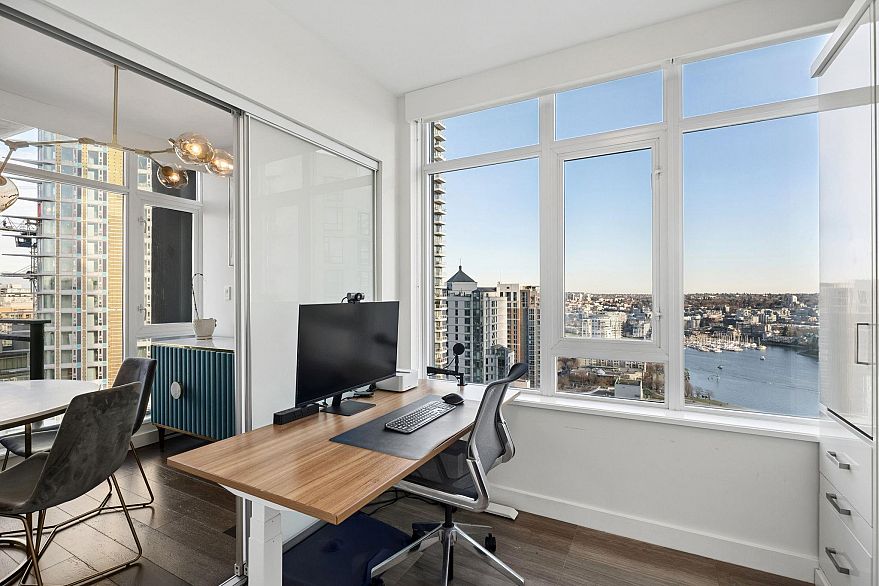 3005 1372 Seymour Street