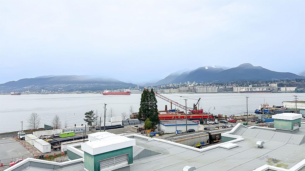 309 2211 Wall Street