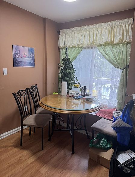 302 688 E 56th Avenue