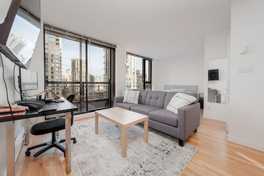 1003 1295 Richards Street