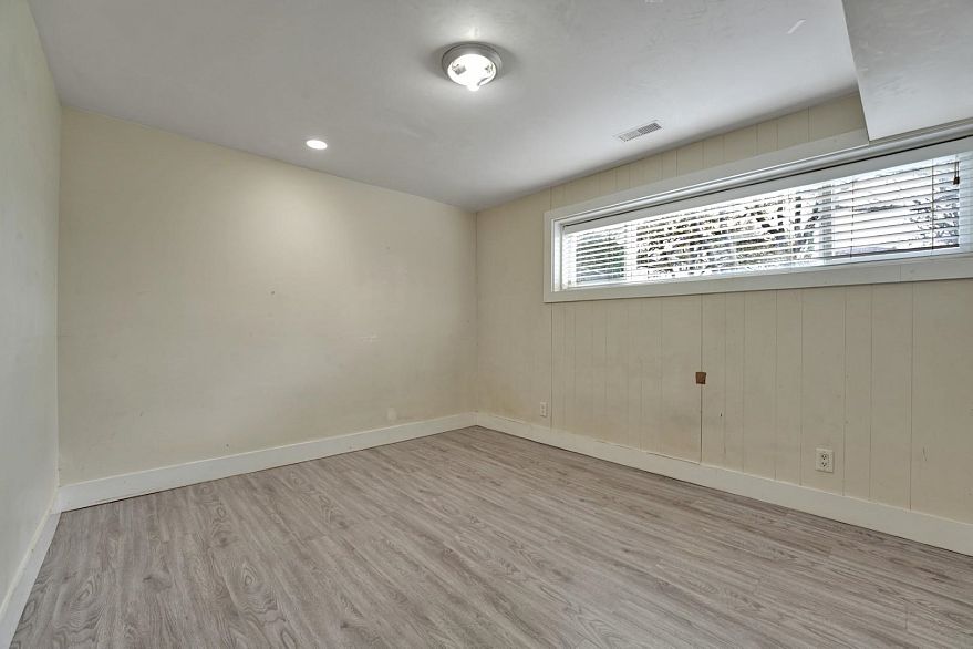 6805 Sherbrooke Street